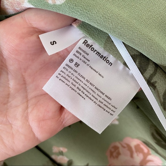 🎉2X HOST PICK 🎉REFORMATION Gwenyth Wrap dress - Picture 11 of 16